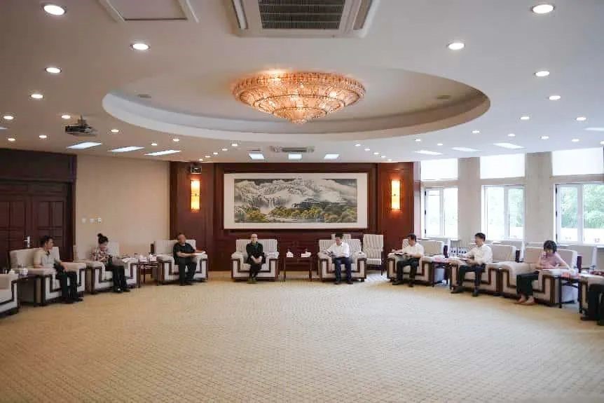 Yu Miaojie Meets with Zhang Mei, Chairperson of Shenyang Federation of Returned Overseas Chinese
