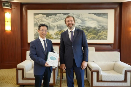 Yu Miaojie Meets with Delegation of Irkutsk Legislative Assembly